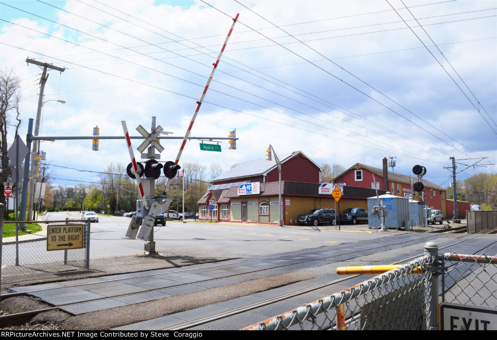 Crossing gates Lowering #1 